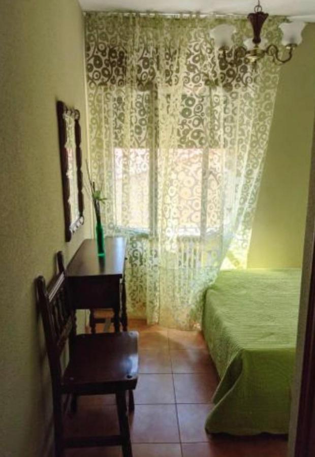 Hostal Casa Chore Hinojosa de Duero Exteriör bild