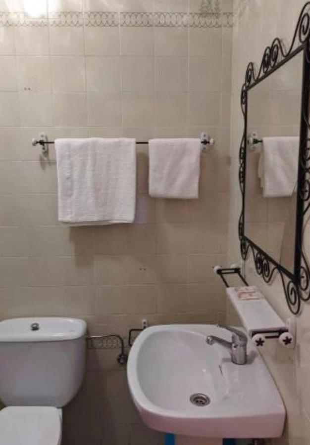 Hostal Casa Chore Hinojosa de Duero Exteriör bild